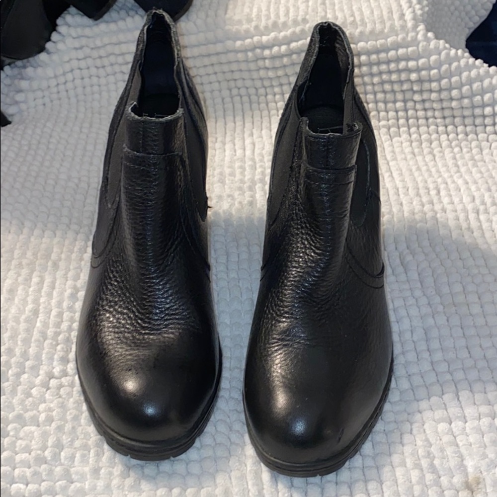 Black leather Booties